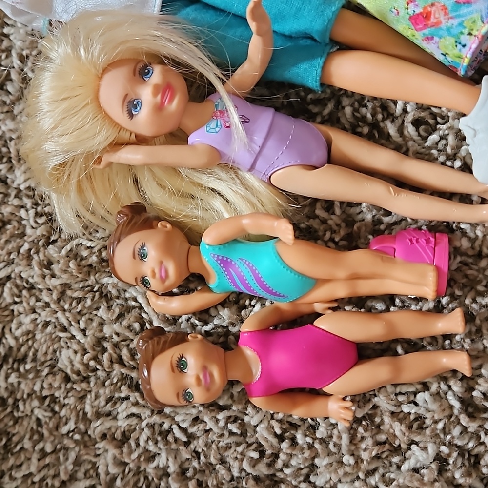 Assorted Barbies - Picture 2 of 3